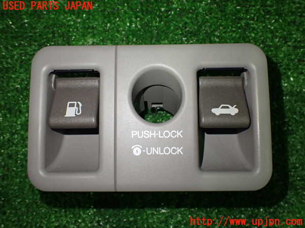 2UPJ-95036307]セルシオ(UCF31)スイッチ2 中古_m0001.jpg