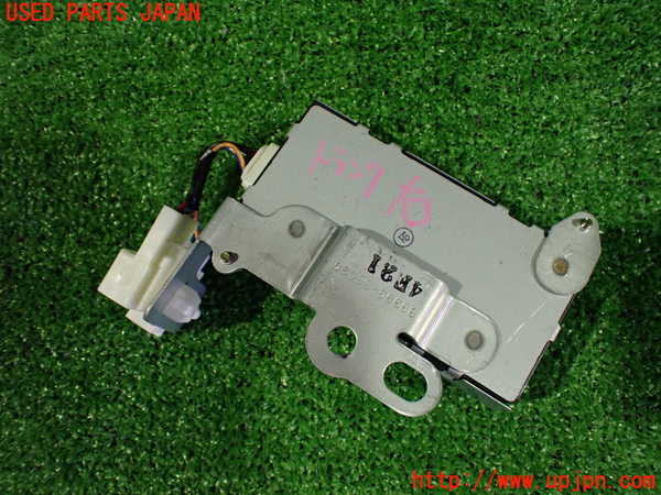 2UPJ-95036154]セルシオ(UCF31)コンピューター9 中古 【89993-50020】_m0002.jpg