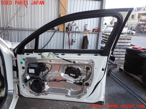 2UPJ-95081230]ベントレー・コンチネンタル・フライング・スパー(BSBEB-) 左ハンドル車 右前ドア 中古_m0003.jpg