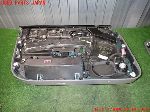 2UPJ-95081234]ベントレー・コンチネンタル・フライング・スパー(BSBEB-) 左ハンドル車 右前ドア内張り 中古_m0003.jpg