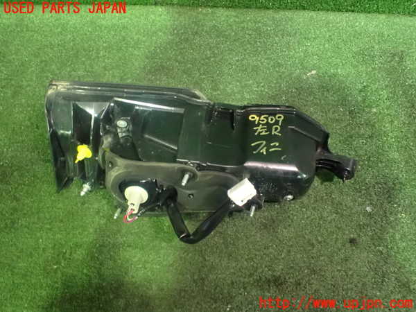 1UPJ-95091552]レクサス・NX300h(AYZ10)左リアフィニッシャー 中古_m0004.jpg
