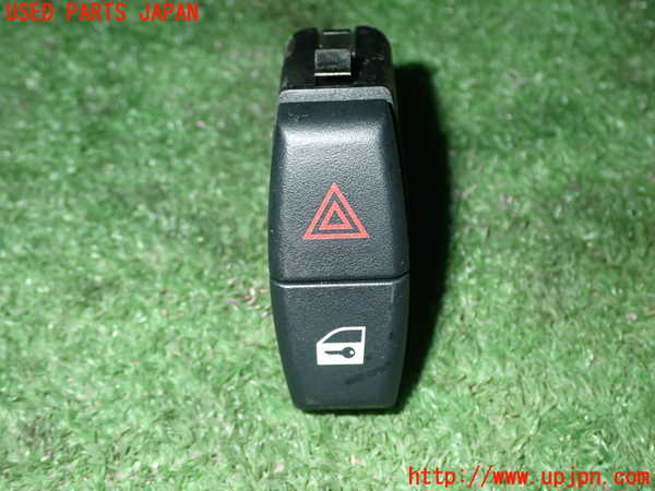 1UPJ-95146290]BMW Z4(LL20 E89)ハザードスイッチ 中古_m0001.jpg