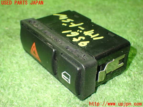 1UPJ-95616290]BMW Z4 ロードスター E85(BT25)ハザードスイッチ 中古_m0002.jpg