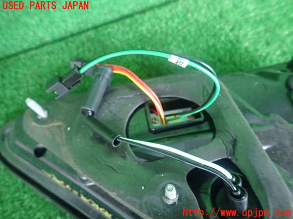 2UPJ-95701550]レクサス・RX450h(GYL16W)右リアフィニッシャー 中古_m0003.jpg