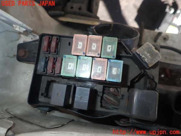 5UPJ-95786742]ランエボ(CE9A)ヒューズボックス2 中古 の商品