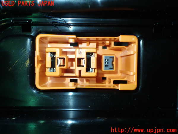 1UPJ-95836911]ステップワゴン スパーダ ハイブリッド(RP5)ハイブリッドバッテリー1 中古_m0003.jpg