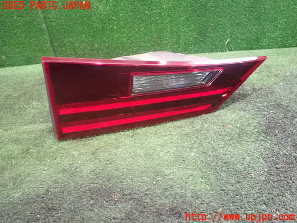1UPJ-95931552]レクサス・IS300h(AVE30)左リアフィニッシャー 中古_m0001.jpg
