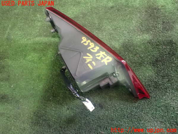 1UPJ-95931552]レクサス・IS300h(AVE30)左リアフィニッシャー 中古_m0004.jpg