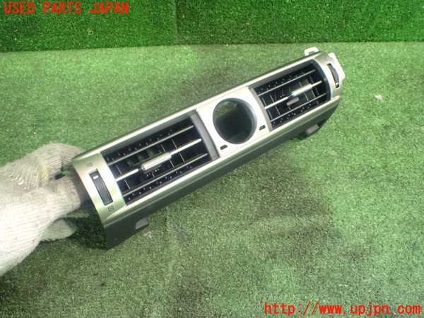 出品 5UPJ-95937528]レクサス・IS300h(AVE30)エアコン吹き出し口3