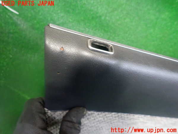 2UPJ-96001264]ランクル60系(HJ60V)左前ドア内張り 【ジャンク品】 穴あけ加工あり 中古_m0003.jpg