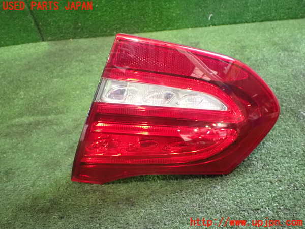 1UPJ-96051550]ベンツ C200 ステーションワゴン W205(205242)右リアフィニッシャー 中古_m0001.jpg