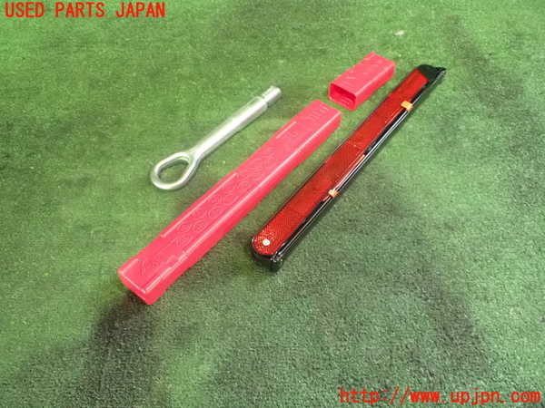 1UPJ-96057805]ベンツ C200 ステーションワゴン W205(205242)車載工具 中古_m0001.jpg