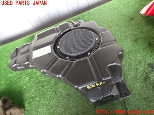2UPJ-96306530]ジープグランドチェロキー(WK36A)ウーハー 中古_m0001.jpg