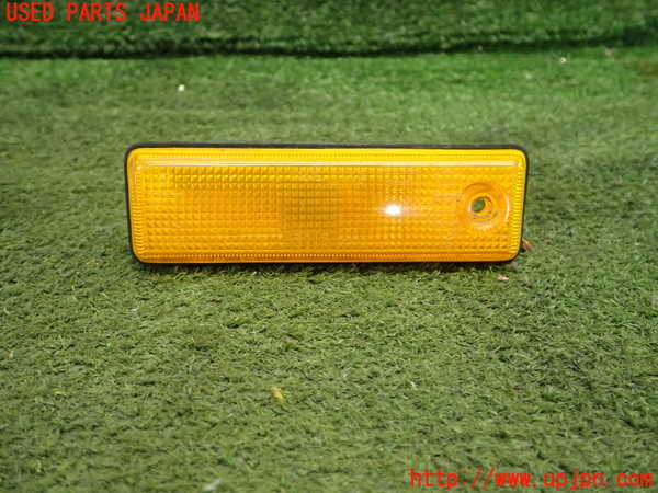 1UPJ-96351160]スカイライン 鉄仮面(DR30 R30系)右ウィンカーレンズ 中古_m0001.jpg