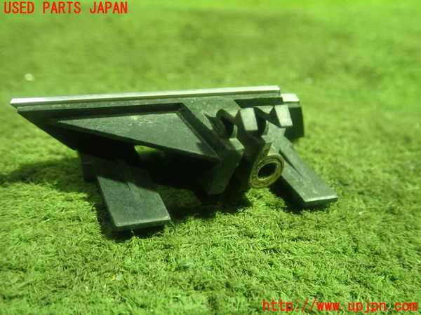 5UPJ-96421631]VW ティグアン(5NCTH)エンブレム1 中古_m0002.jpg