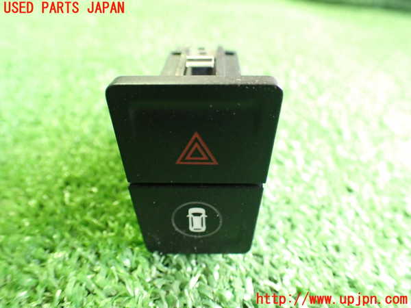 2UPJ-96486290]BMW i3(1Z06) I01 ハザードスイッチ 中古_m0001.jpg
