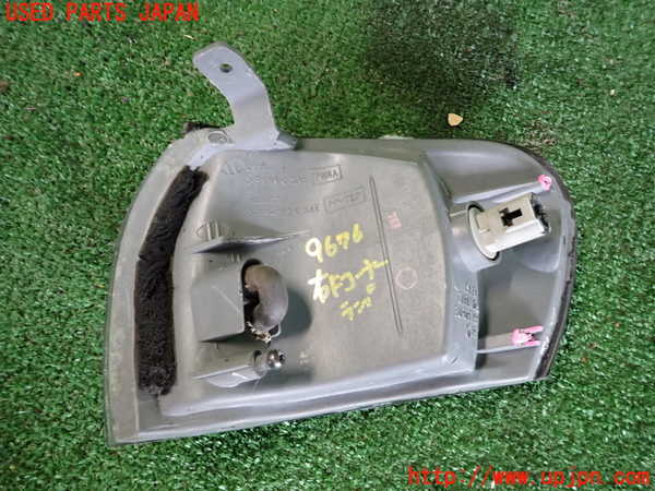 2UPJ-96761150]インプレッサ WRX-STi(GC8)右コーナーランプ 中古 ジャンク部品取り_m0004.jpg