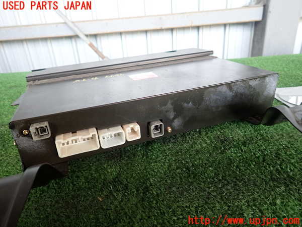 2UPJ-96776589]ランクル100系(UZJ100W)カーナビゲーション CD／ 中古_m0004.jpg
