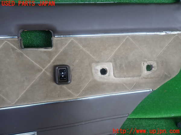 2UPJ-96801294]ランクル60系(HJ61V(改))右後ドア内張り 【ジャンク品】 中古_m0004.jpg
