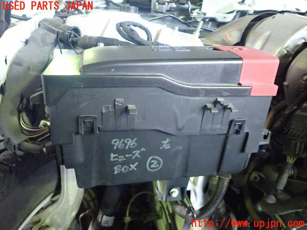 1UPJ-96966742]ジャガー・Fペース(DC2NA)ヒューズボックス2 中古_m0001.jpg