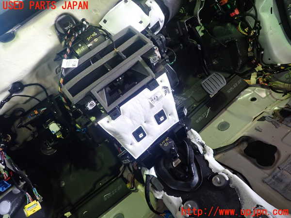 5UPJ-97156081]プジョー・2008(P24HN05)エバポレーター1 中古_m0001.jpg