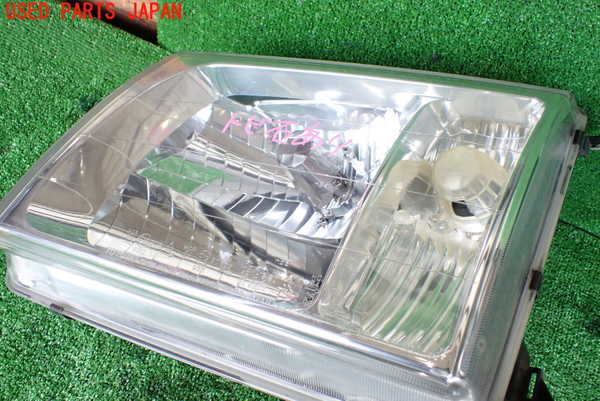 1UPJ-97451132]ランクル100系(UZJ100W)左ヘッドライト ハロゲン 中古_m0002.jpg