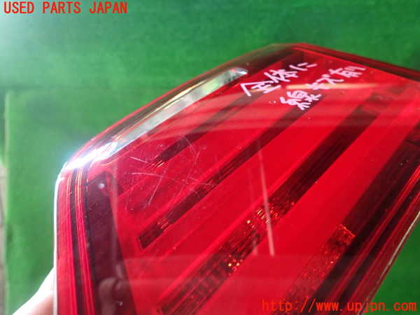 1UPJ-97481550]BMW 528i(FR30 F10)右リアフィニッシャー 中古_m0003.jpg