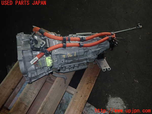 1UPJ-97613010]レクサス・IS300h(AVE30)ミッション AT 2AR-FSE 中古_m0001.jpg