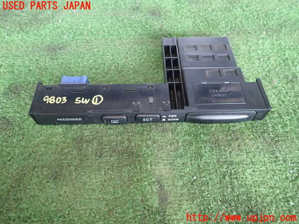 5UPJ-98036306]ハイラックスサーフ(RZN185W 180系)スイッチ1