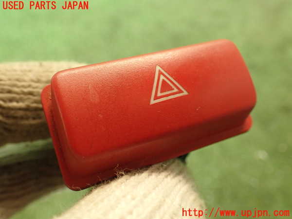2UPJ-98136290]ハイエースバン200系(KDH201V)ハザードスイッチ 中古_m0002.jpg