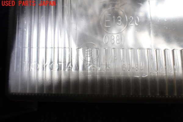 1UPJ-98211130]ランクルプラド(KDJ95W)右ヘッドライト ハロゲン 中古_m0004.jpg