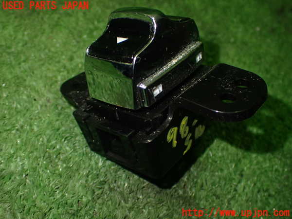 1UPJ-98226308]スカイライン ハイブリッド(HV37)スイッチ3 中古_m0002.jpg