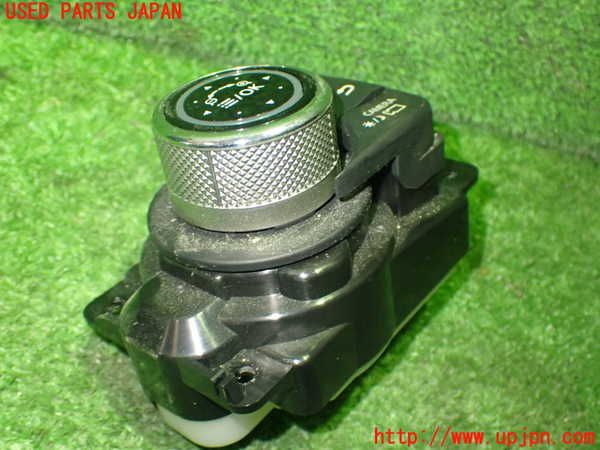 1UPJ-98226310]スカイライン ハイブリッド(HV37)スイッチ5 (MAP) 中古_m0002.jpg