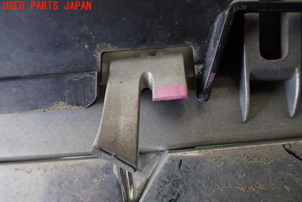 1UPJ-98521050]BMW X6(FG30)ラジエターグリル 中古_m0004.jpg