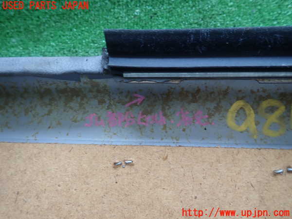 2UPJ-98601294]ランクルプラド(KZJ78W)右後ドア内張り 中古_m0005.jpg
