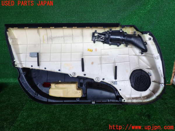 2UPJ-98621234]フェアレディZ(Z33)右ドア内張り 中古_m0003.jpg