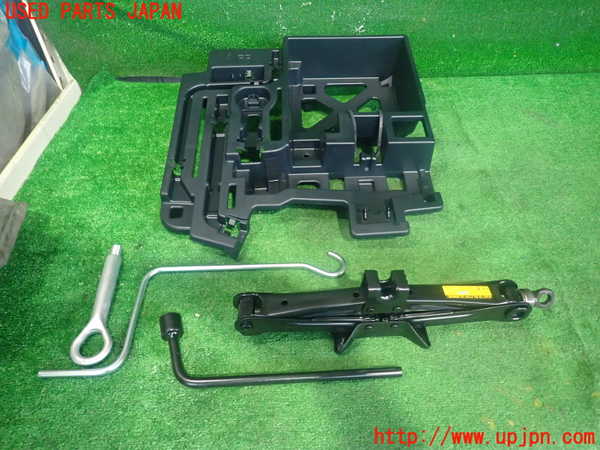 2UPJ-98647805]レクサス・CT200h(ZWA10)車載工具 中古_m0001.jpg