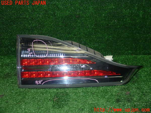 1UPJ-98731552]レクサス・CT200h(ZWA10)左リアフィニッシャー 中古_m0001.jpg