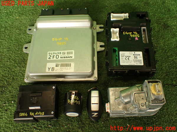 2UPJ-98856110]フェアレディZ(Z34)エンジンコンピューター 中古