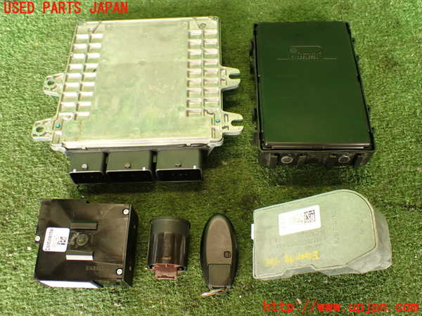 ぴの様ご購入専用 2UPJ-98856110]フェアレディZ(Z34)エンジンコンピューター 中古