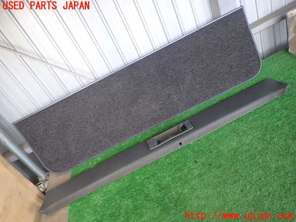 2UPJ-98861578]ランクル80系(HDJ81V)バックドア内張り 中古_m0001.jpg