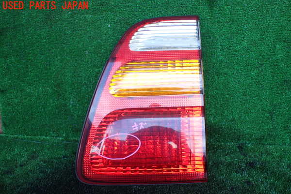 1UPJ-98971550]ランクル100系(UZJ100W)右リアフィニッシャー 中古_m0001.jpg