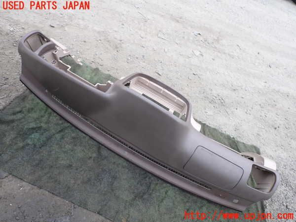 5UPJ-98977505]ランクル100系(UZJ100W)ダッシュボード 中古 の