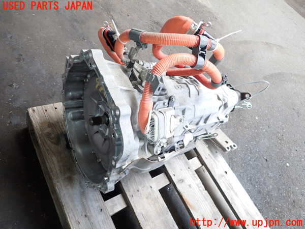 2UPJ-99063010]レクサス・RC300h(AVC10)ミッション AT 2AR-FSE 中古_m0001.jpg