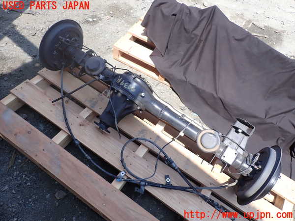 1UPJ-99394400]ジムニー(JB23W)リアデフホーシング 中古_m0002.jpg