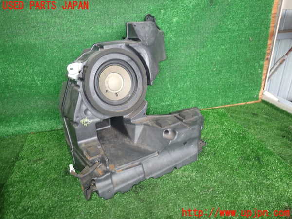 2UPJ-99666530]レクサス・CT200h(ZWA10)ウーハー (86150-76010) 中古_m0001.jpg