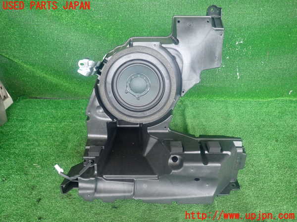 2UPJ-99826530]レクサス・CT200h(ZWA10)ウーハー 中古_m0001.jpg
