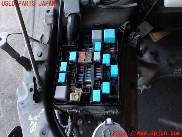2UPJ-10096742]レクサス・NX300h(AYZ10)ヒューズボックス2 中古