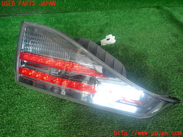 2UPJ-10101552]レクサス・CT200h(ZWA10)左リアフィニッシャー 中古_m0001.jpg