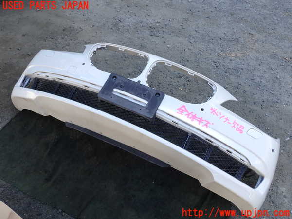 1UPJ-10141010]BMW 740i F01 (KA30)フロントバンパー 中古_m0001.jpg
